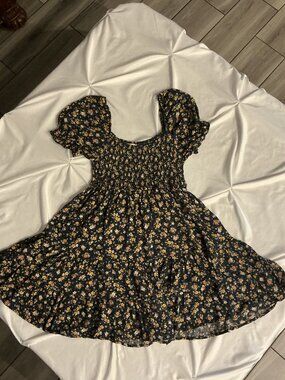 ALTAR'D STATE Floral Smocked Midi Dress (size: xs)